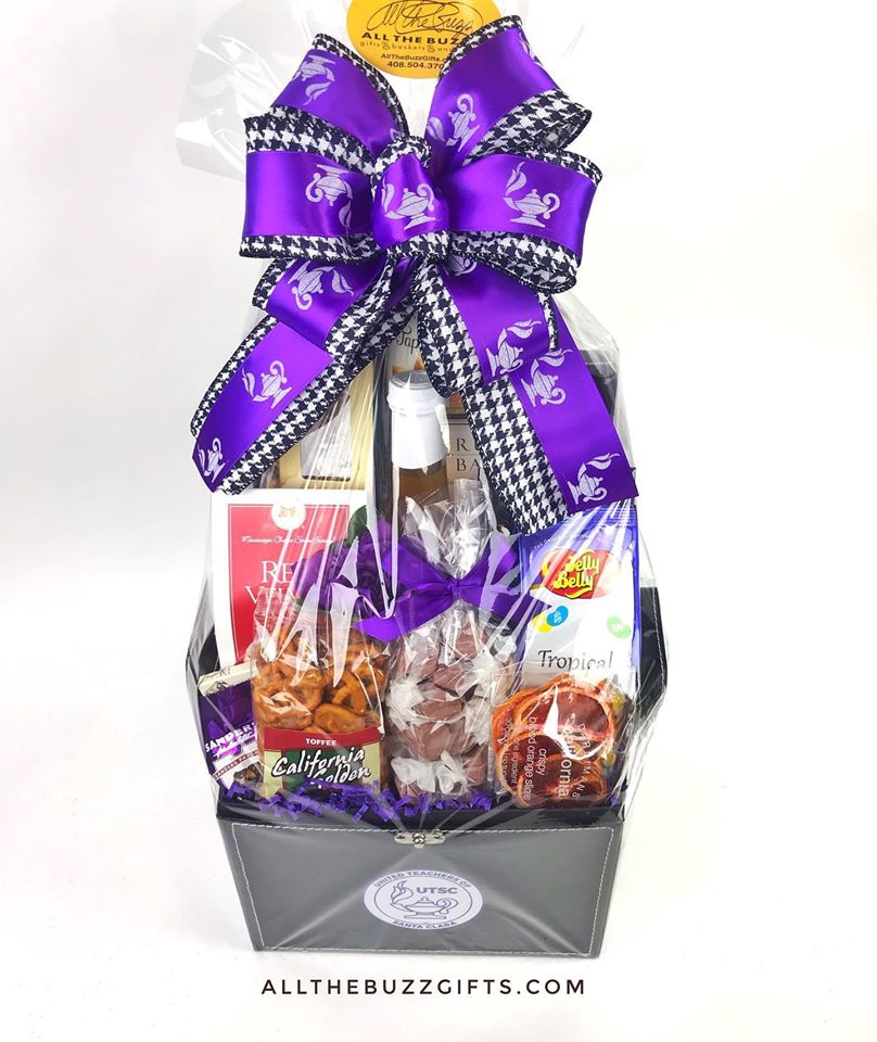 Premium Valentine Caramel Apple Gift Basket