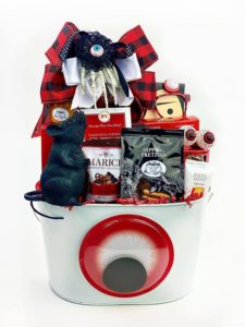 spooky-halloween-gift-basket